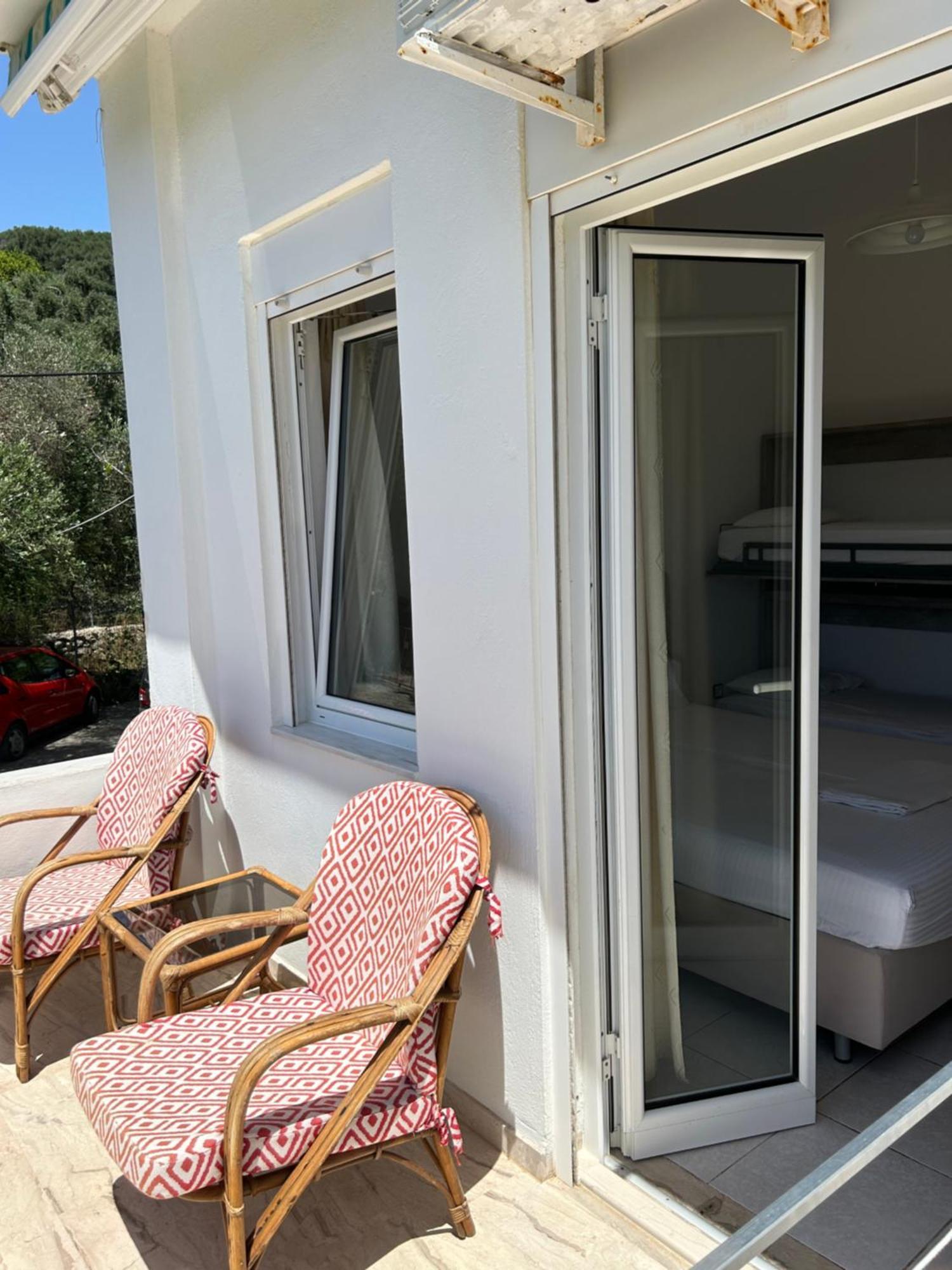 Theros Blu Sarakiniko (Epirus) Exterior foto