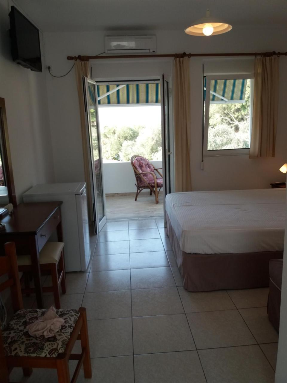 Theros Blu Sarakiniko (Epirus) Exterior foto